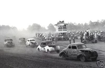 #14 Bob Flock, just behind his brother Fonty